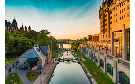 加拿大安省省提名企業家移民 